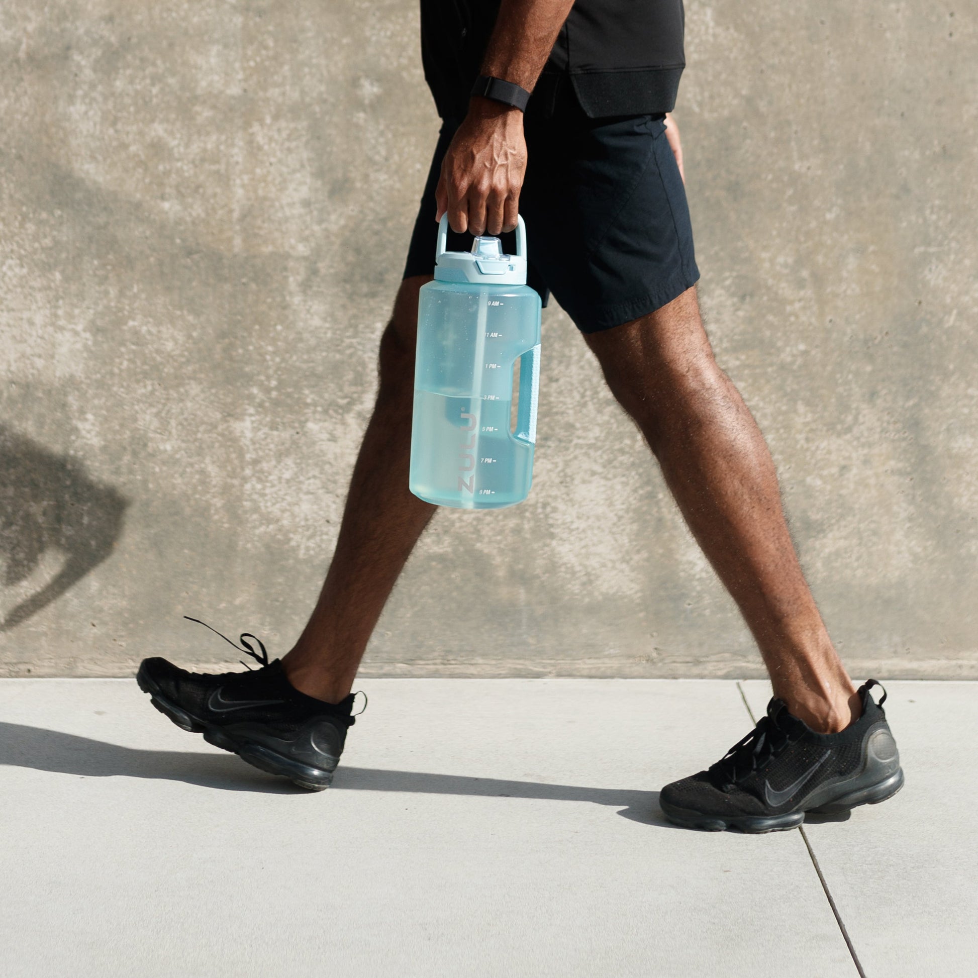 goals-gallon-128oz-water-bottle-with-straw-s3 A75I8756.jpg