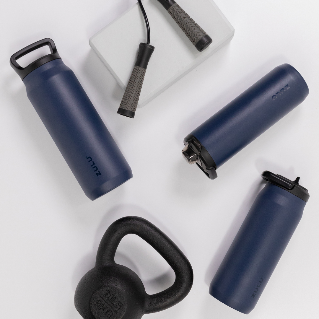 base-stainless-steel-bottle-with-three-lids-i1 zulu_base_navy_1_833e5a5b-ef76-4a12-bb70-abb75cbc2014.png